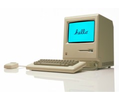 Macintosh 128 Angled